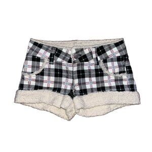 witty & pitty plaid heart sherpa trimmed shorts